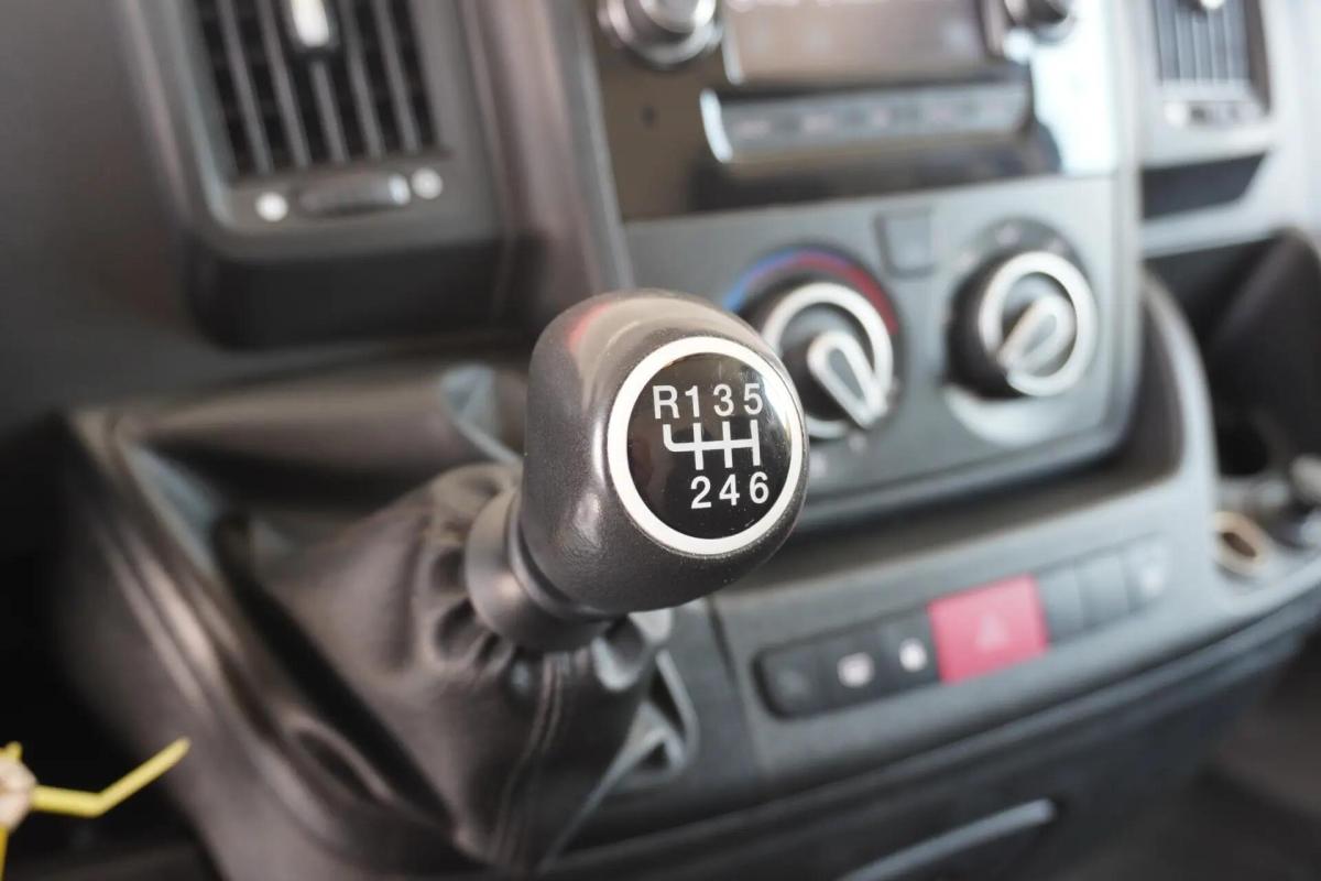 peugeot-boxer-2020-diesel-2179cc