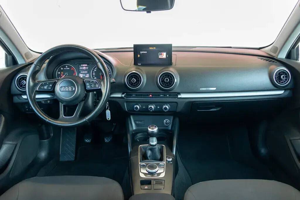 audi-a3-sportback-2016-diesel-1598cc