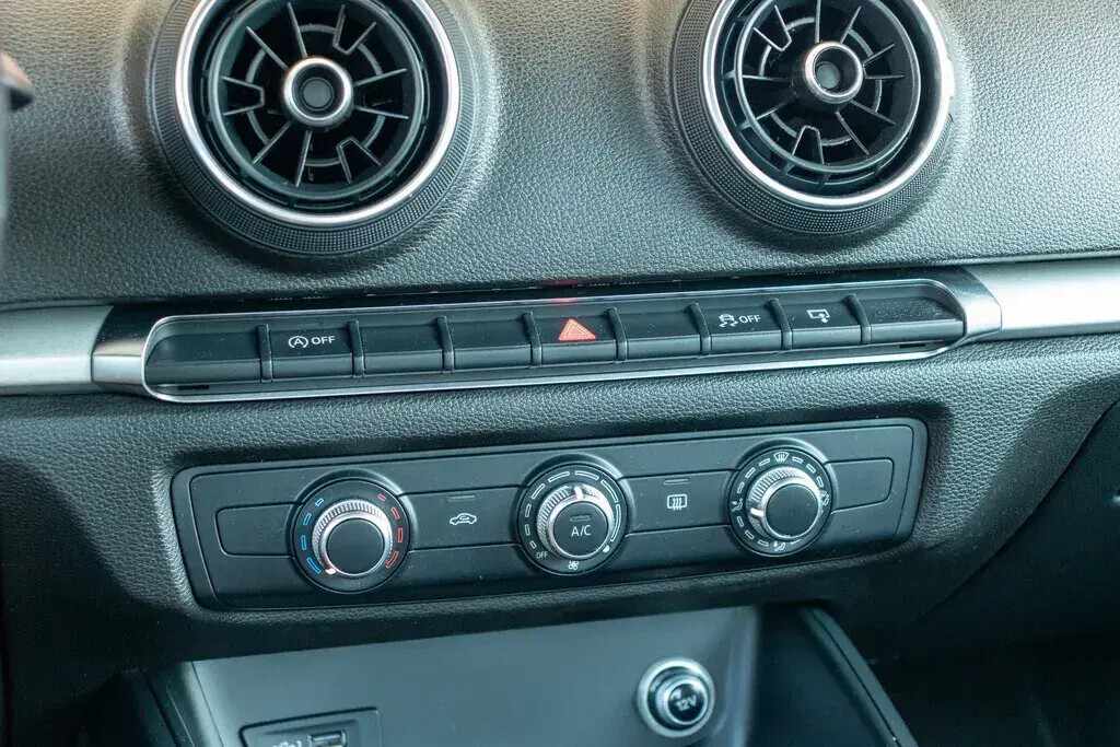 audi-a3-sportback-2016-diesel-1598cc