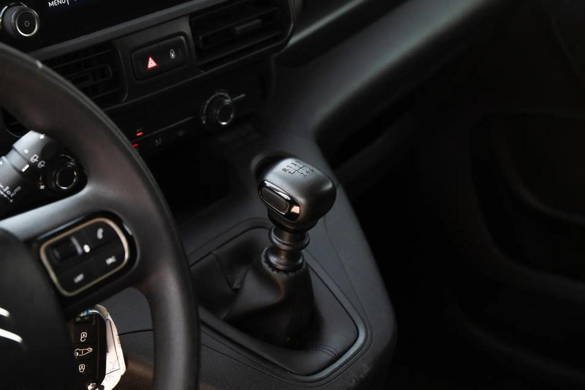 citroen-berlingo-2023-diesel-1499cc