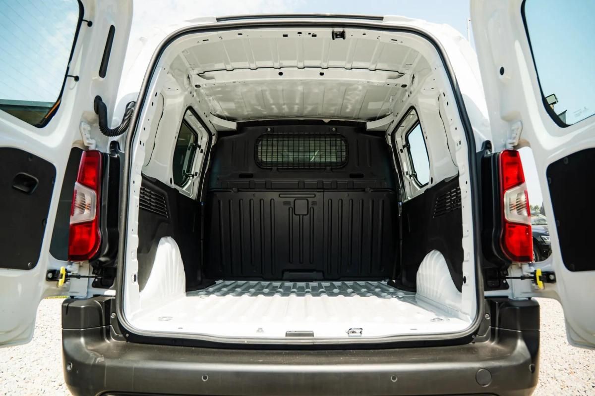 citroen-berlingo-2023-diesel-1499cc