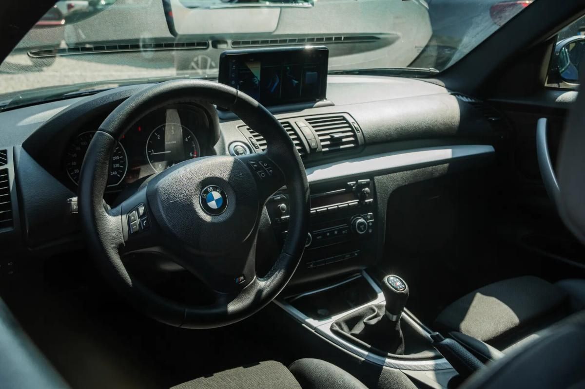bmw-serie-1-120d-2009-diesel-1995cc