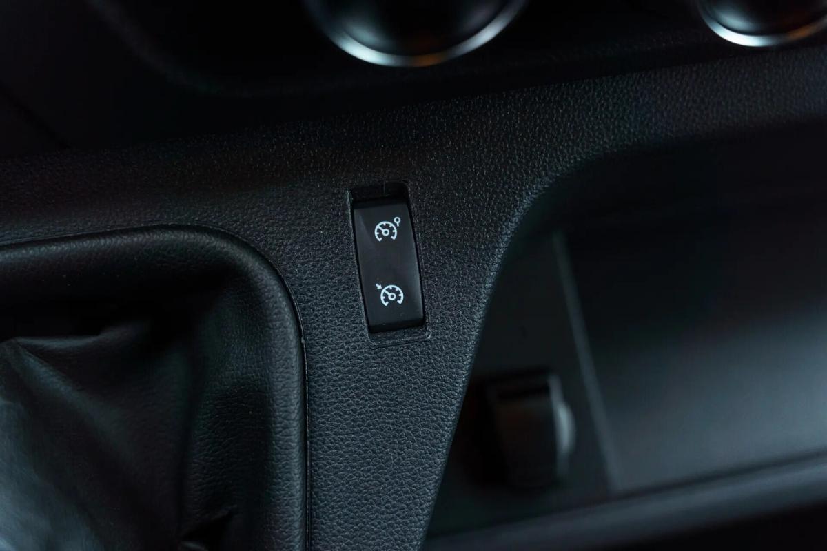 renault-master-2022-diesel-2299cc