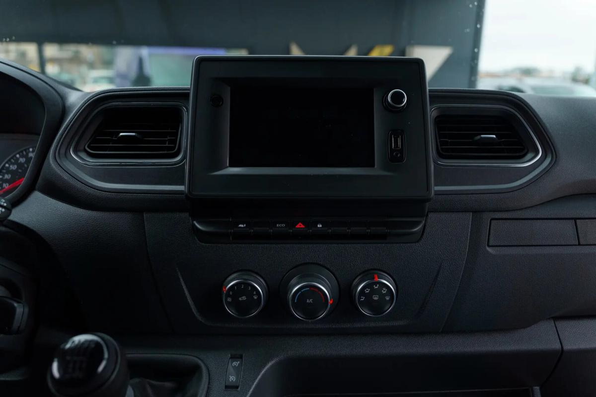 renault-master-2022-diesel-2299cc