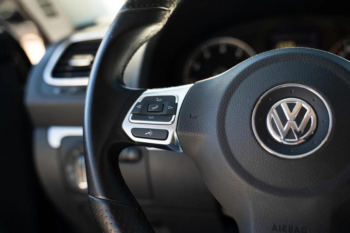 volkswagen-scirocco-2010-gasolina-1390cc