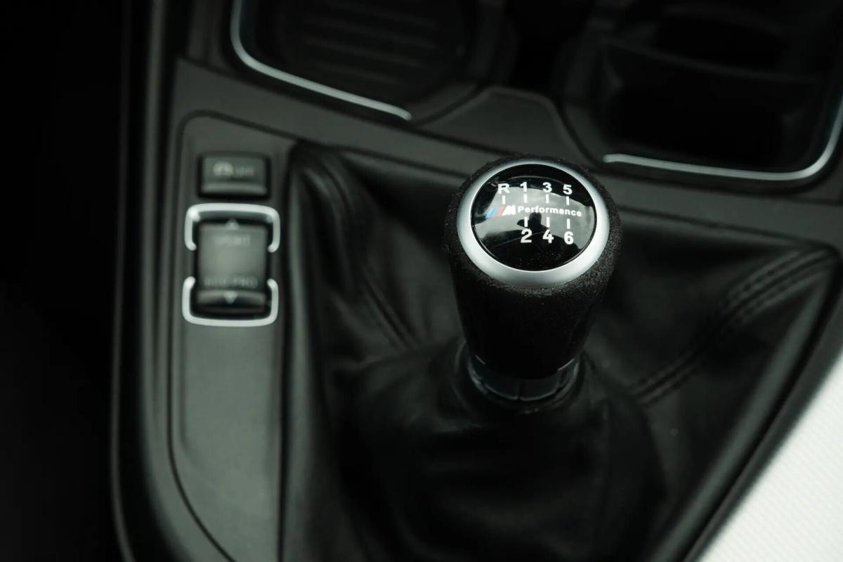 bmw-serie-1-120d-2013-diesel-1995cc