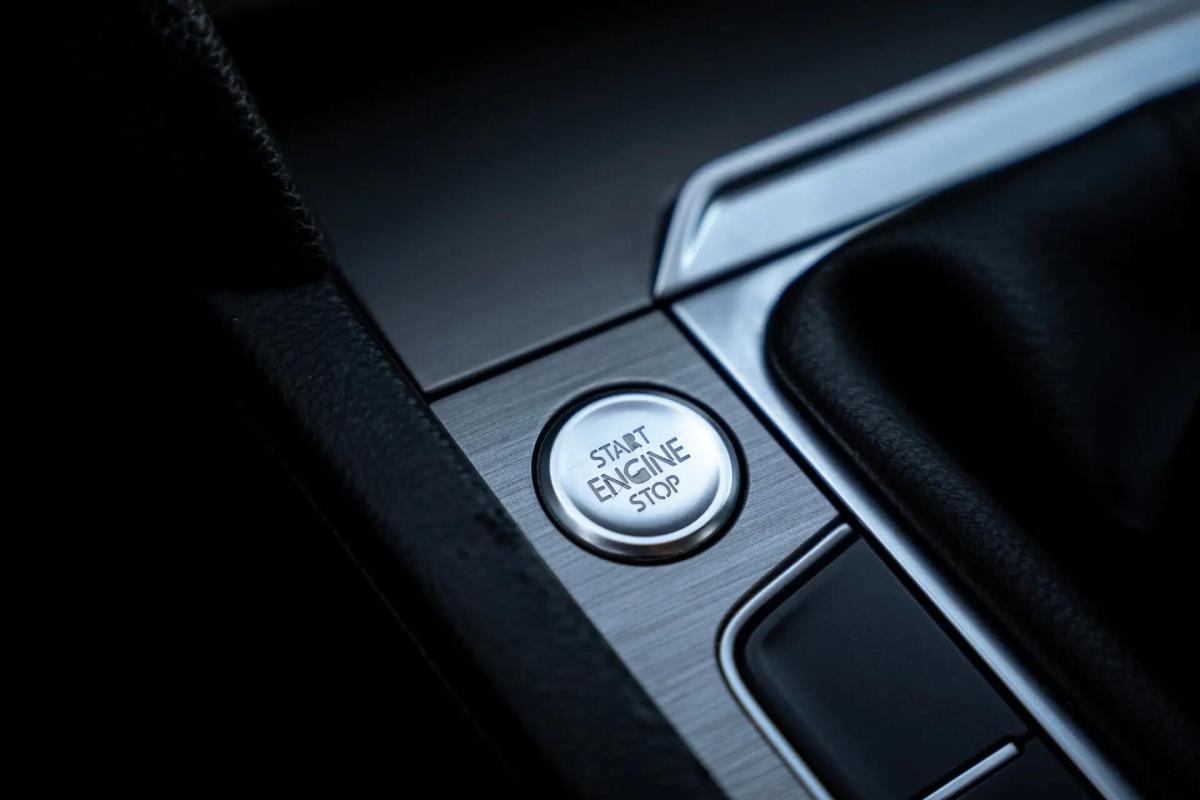 volkswagen-passat-variant-2015-diesel-1598cc