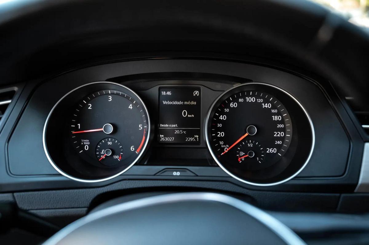 volkswagen-passat-variant-2015-diesel-1598cc