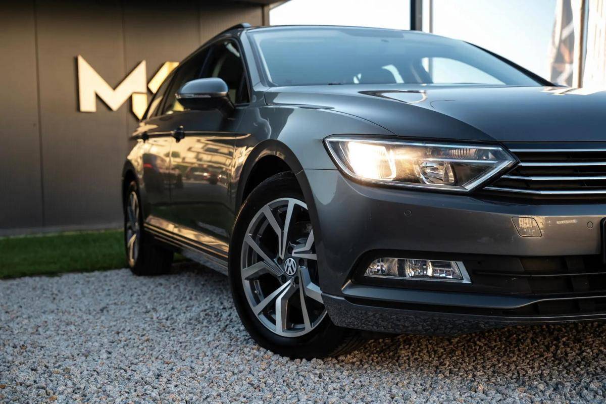volkswagen-passat-variant-2015-diesel-1598cc