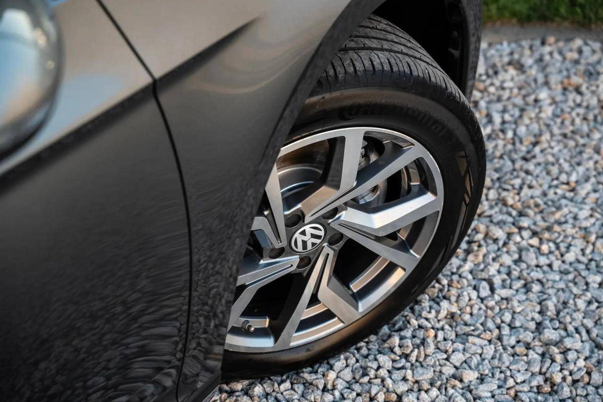 volkswagen-passat-variant-2015-diesel-1598cc