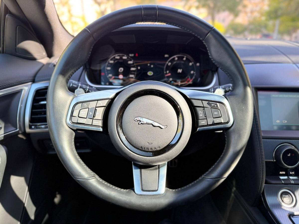 jaguar-f-type-2022-gasolina-1997cc