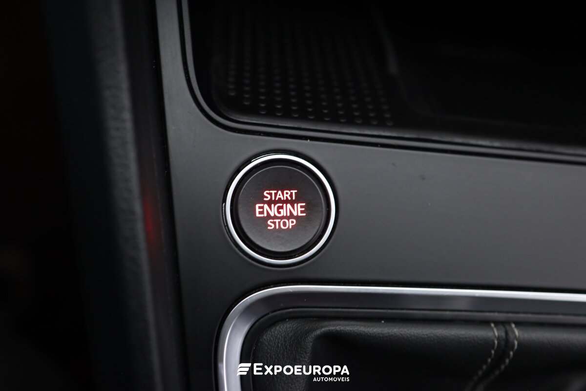 seat-ateca-2023-gasolina-999cc