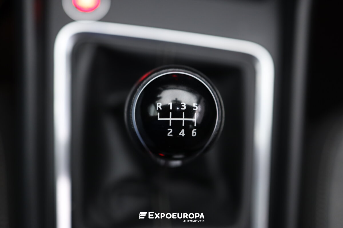 seat-ateca-2023-gasolina-999cc