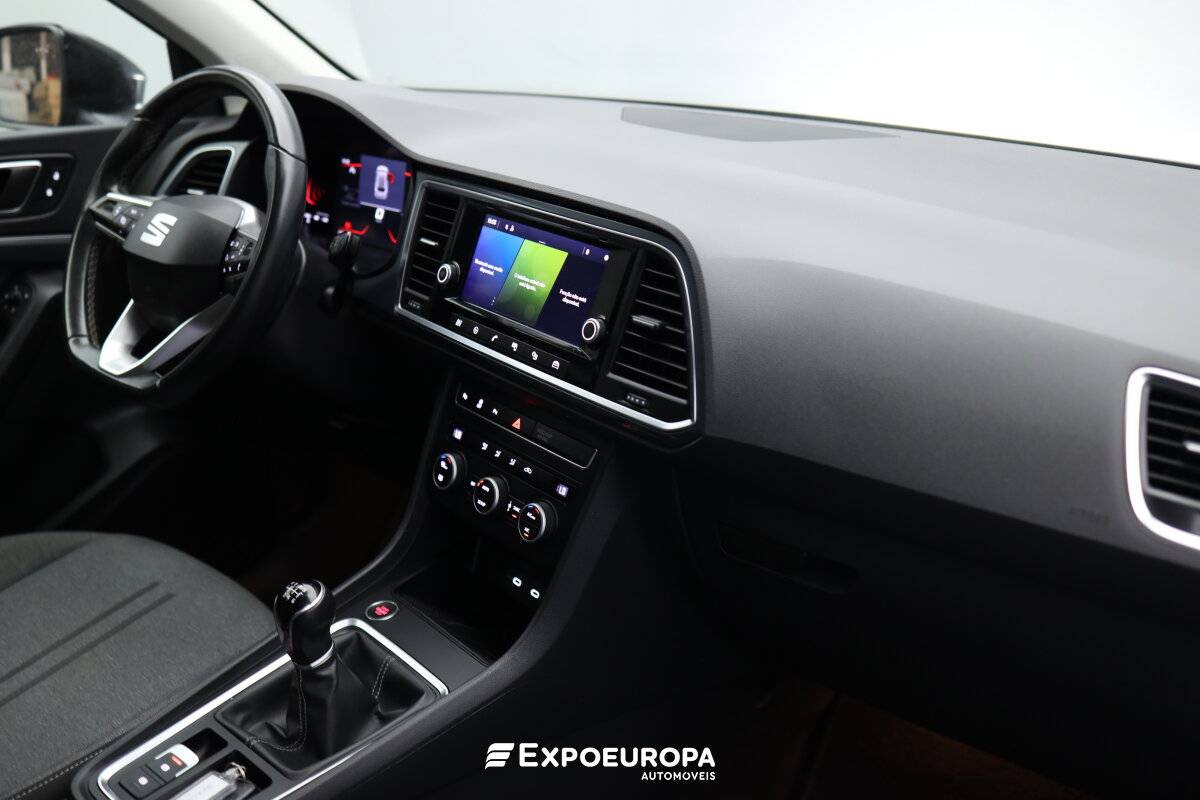 seat-ateca-2023-gasolina-999cc