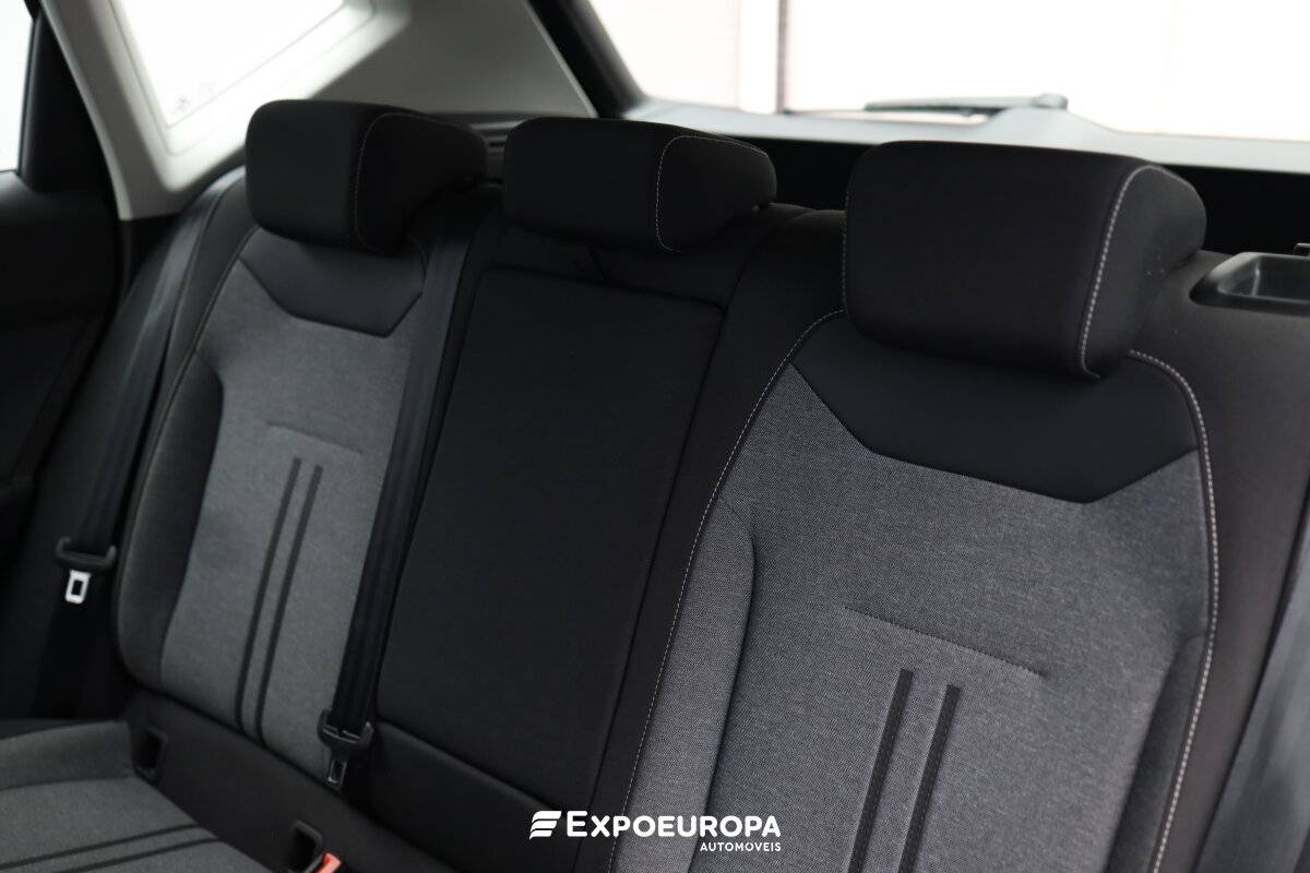 seat-ateca-2023-gasolina-999cc