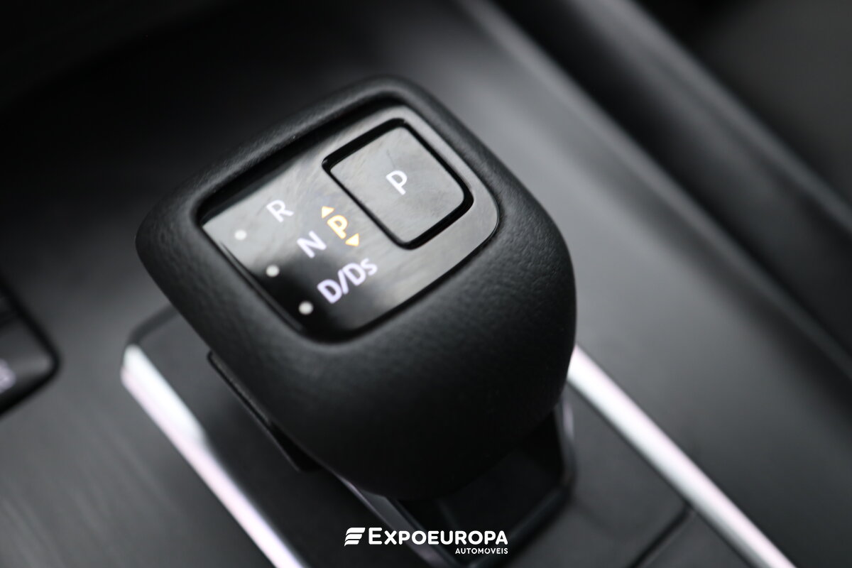 nissan-qashqai-2024-hibrido-a-gasolina-1332cc