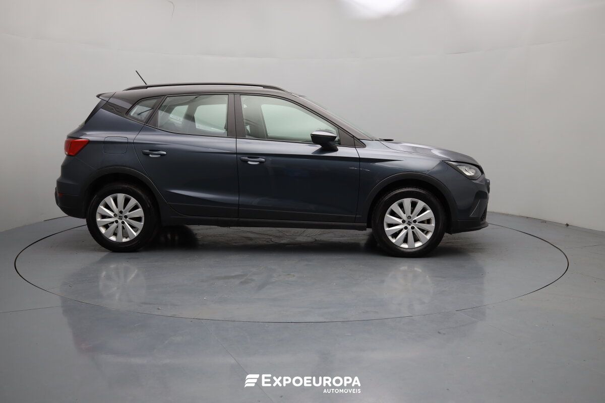 seat-arona-2023-gasolina-999cc