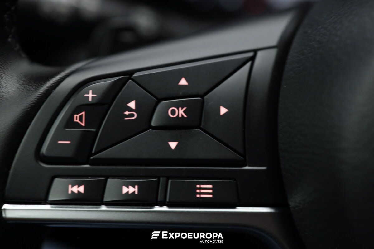 nissan-juke-2025-gasolina-999cc