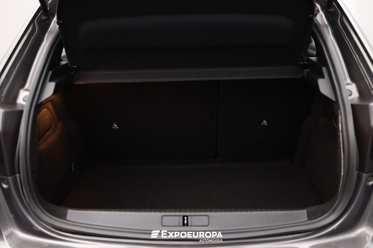 peugeot-208-2023-gasolina-1199cc