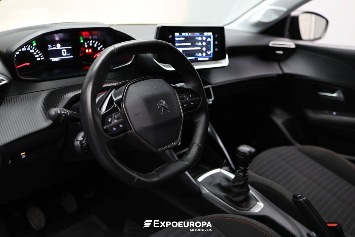 peugeot-208-2023-gasolina-1199cc
