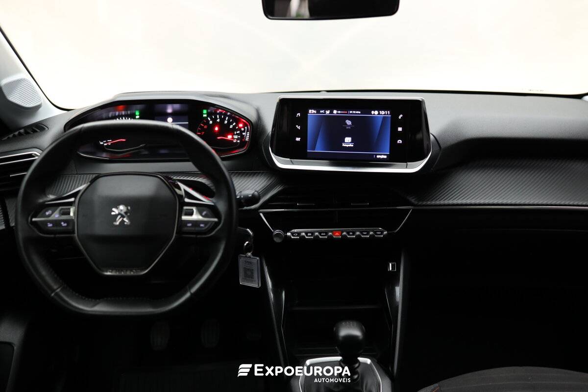 peugeot-208-2023-gasolina-1199cc