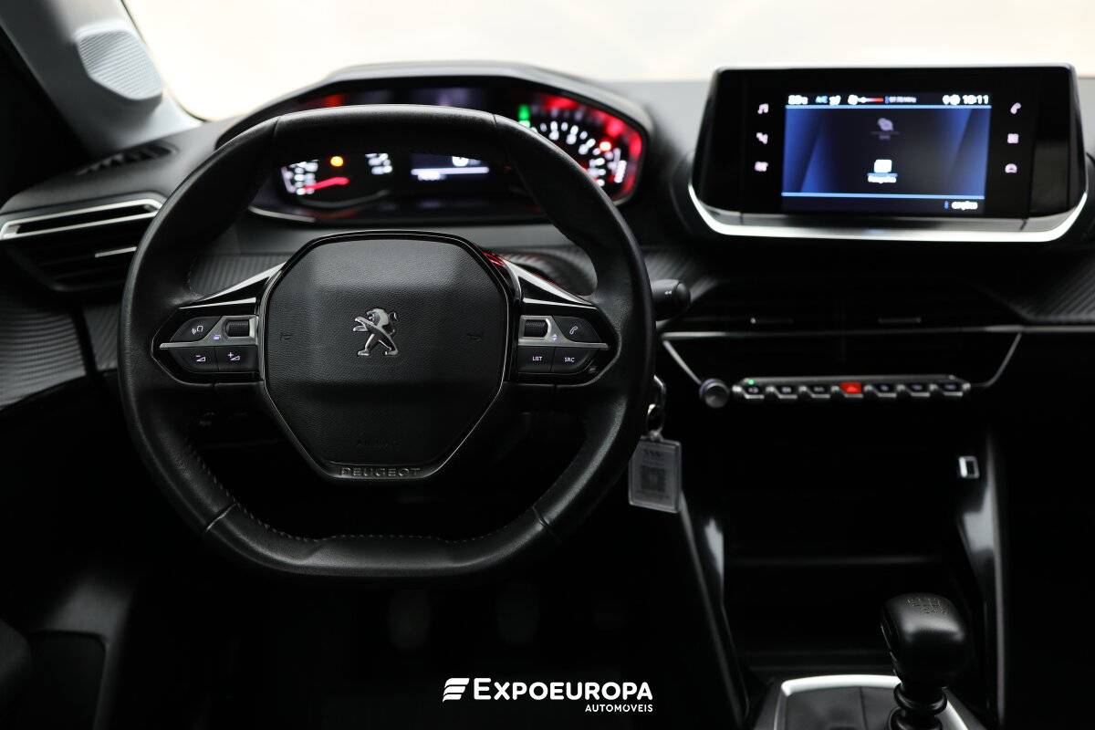 peugeot-208-2023-gasolina-1199cc