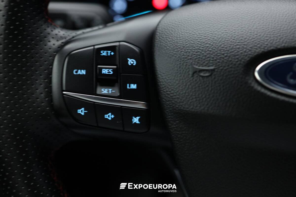 ford-focus-2023-gasolina-998cc