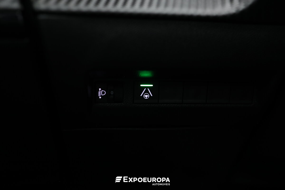 peugeot-2008-2024-gasolina-1199cc