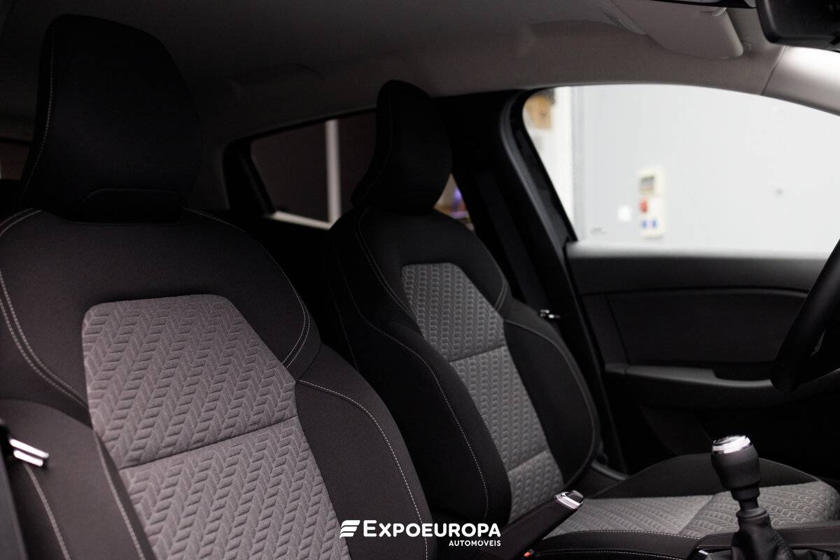 renault-clio-2023-gasolina-999cc