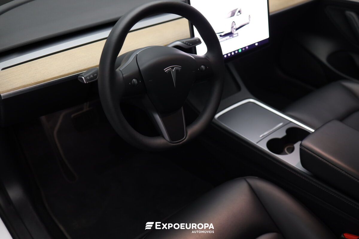 tesla-model-3-2023-eletrico-1cc
