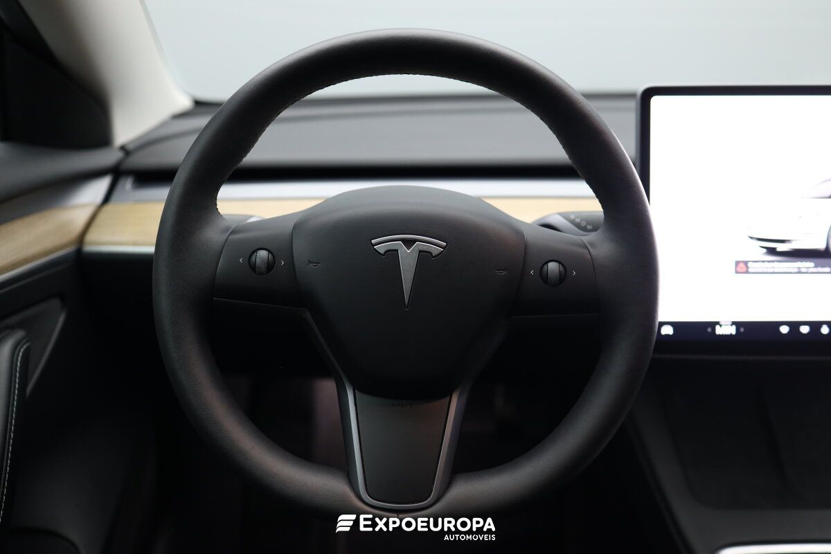tesla-model-3-2023-eletrico-1cc