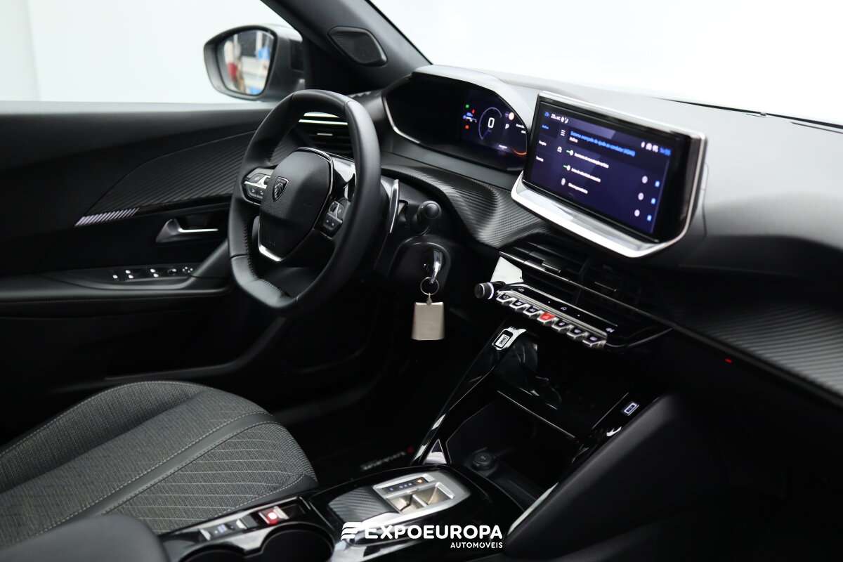 peugeot-2008-2025-hibrido-a-gasolina-1199cc