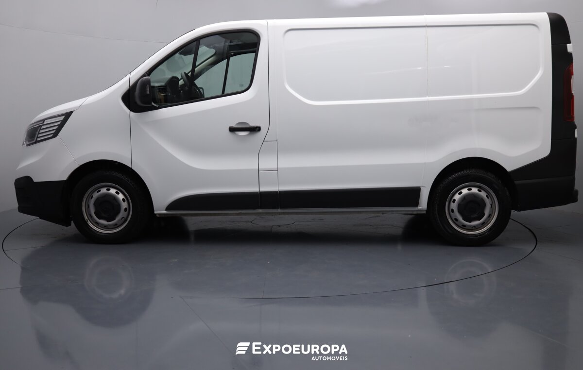 renault-trafic-2023-diesel-1997cc