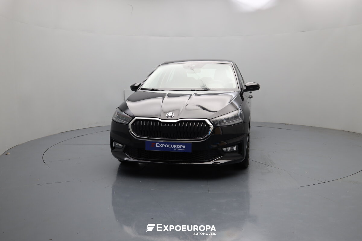 skoda-fabia-2023-gasolina-999cc