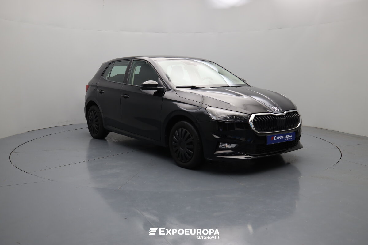 skoda-fabia-2023-gasolina-999cc