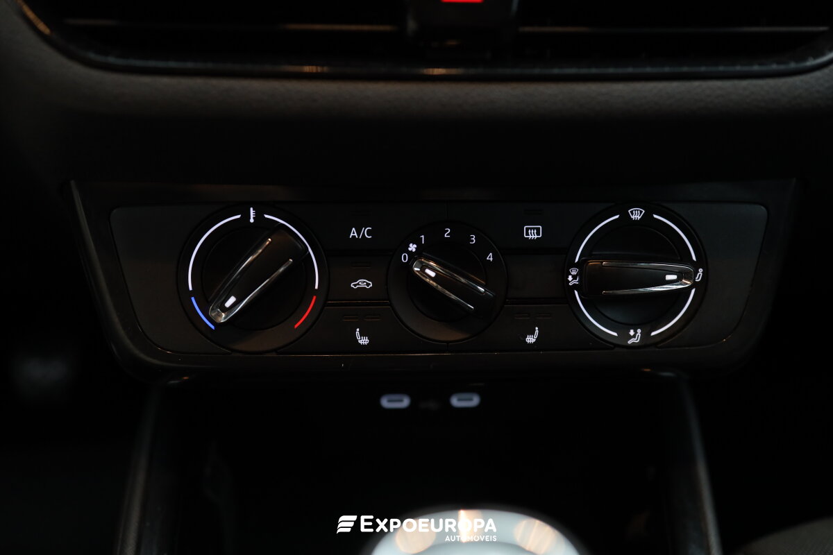 skoda-fabia-2023-gasolina-999cc