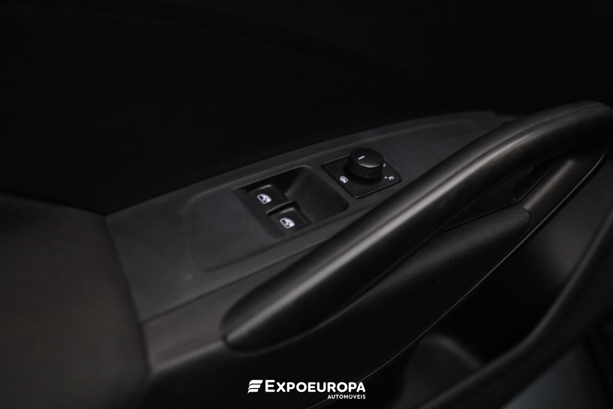 skoda-fabia-2023-gasolina-999cc
