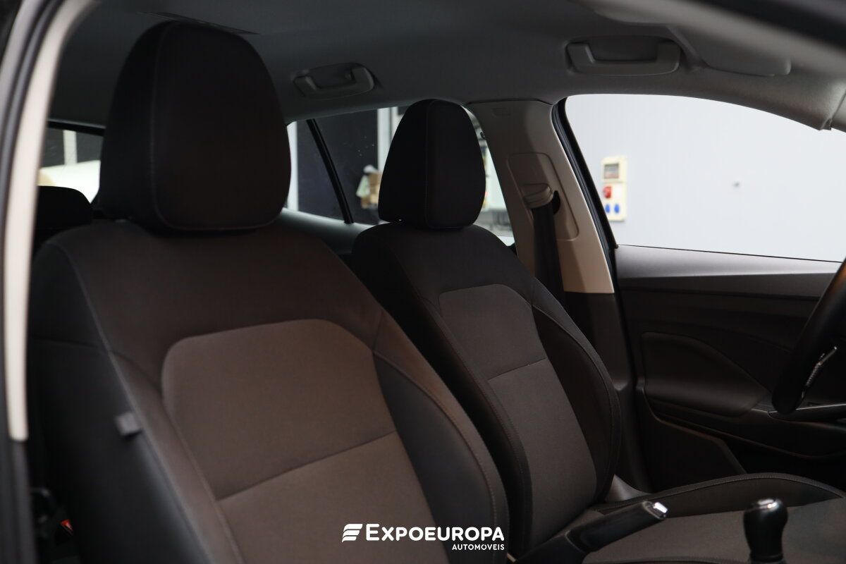 skoda-fabia-2023-gasolina-999cc