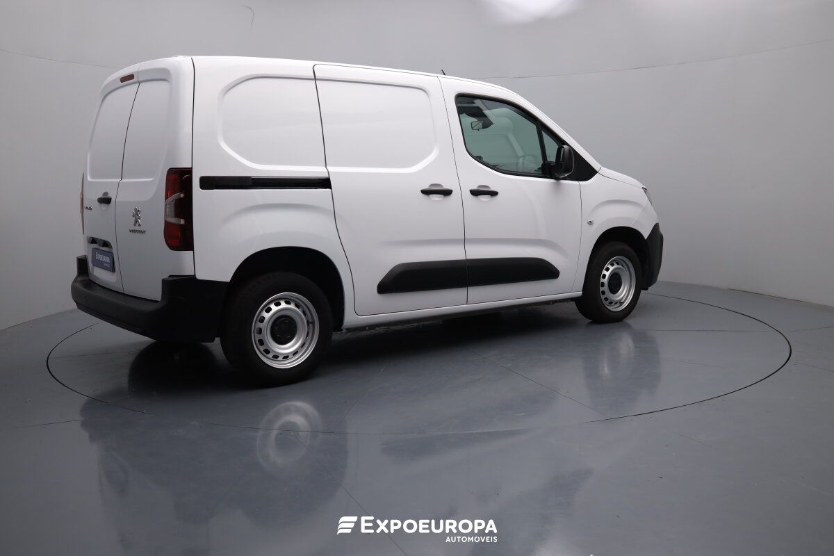 peugeot-partner-2024-diesel-1499cc