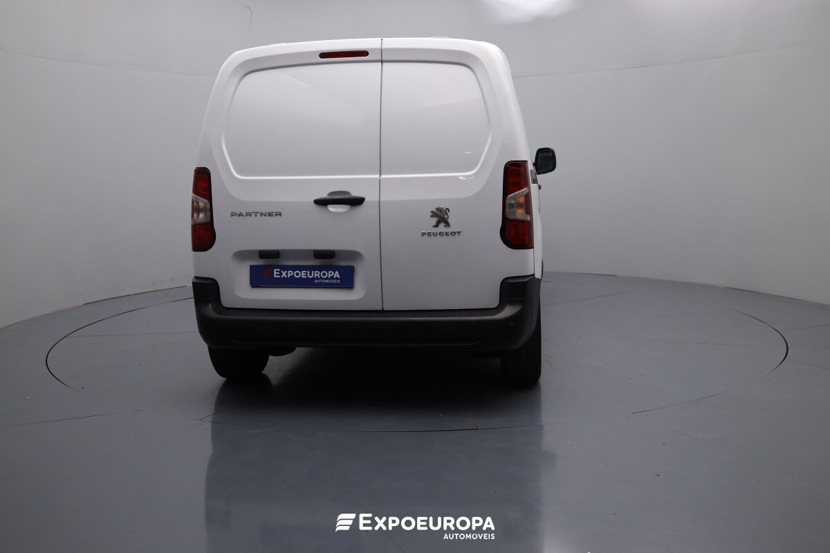peugeot-partner-2024-diesel-1499cc