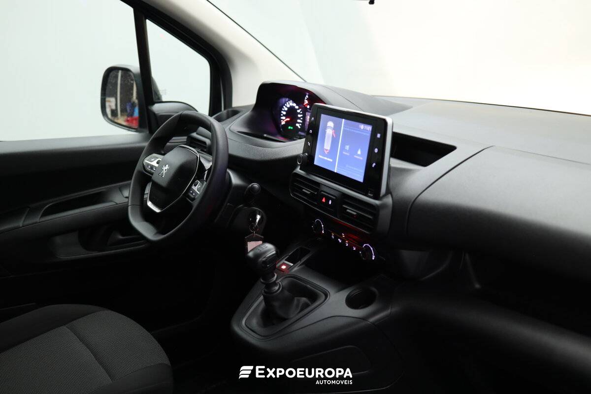 peugeot-partner-2024-diesel-1499cc