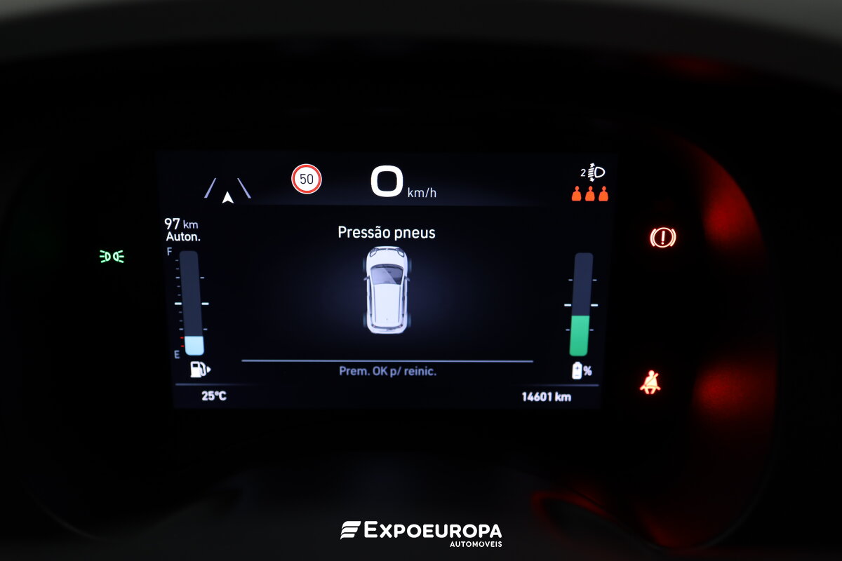fiat-panda-2025-hibrido-a-gasolina-999cc