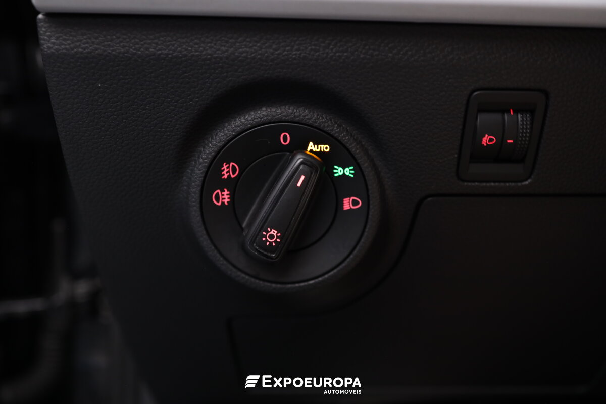 seat-ibiza-2023-gasolina-999cc