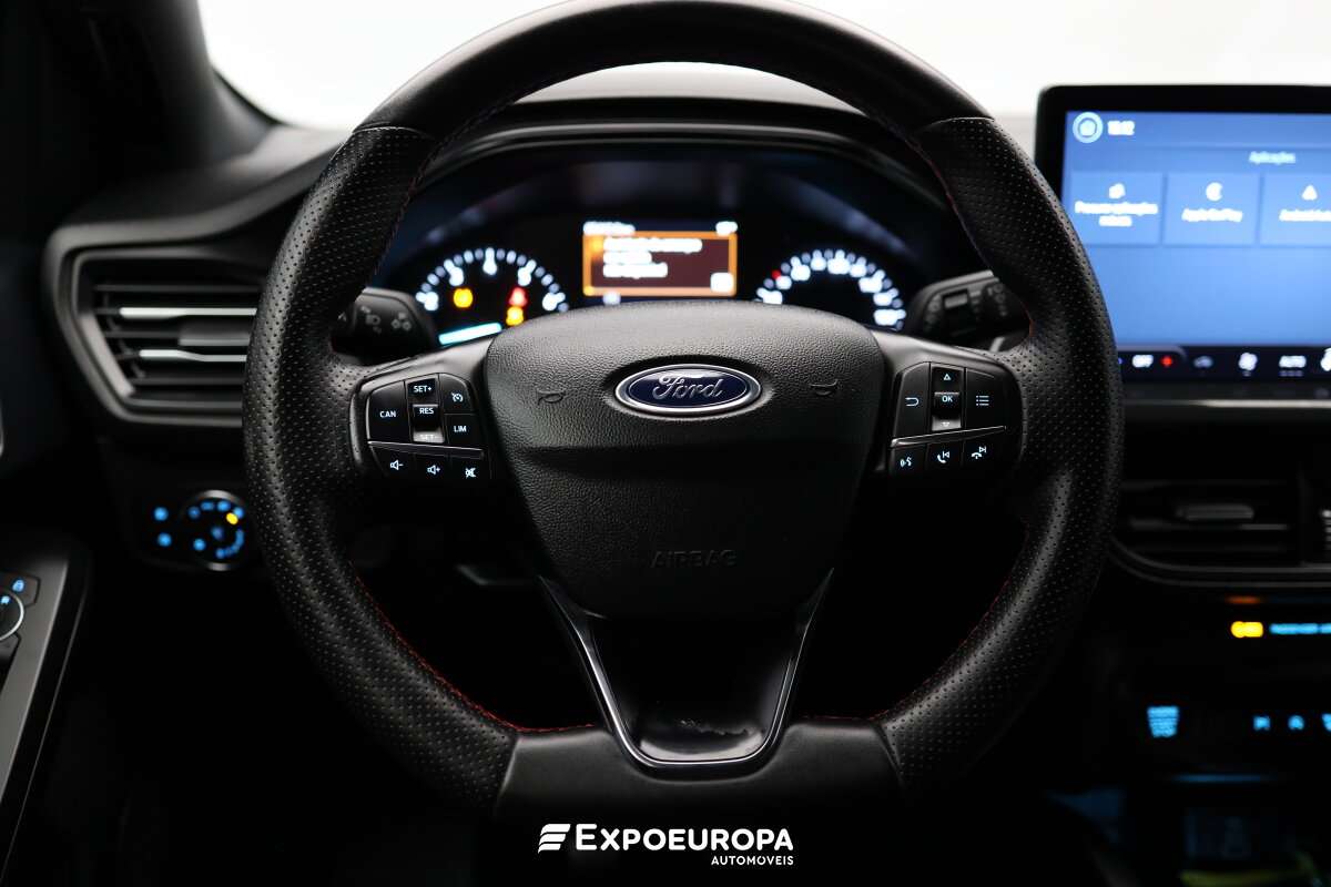 ford-focus-2023-gasolina-998cc