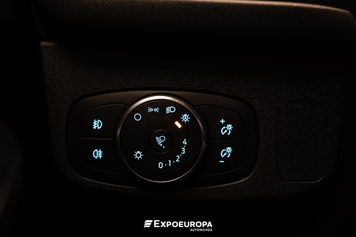 ford-focus-2023-gasolina-998cc