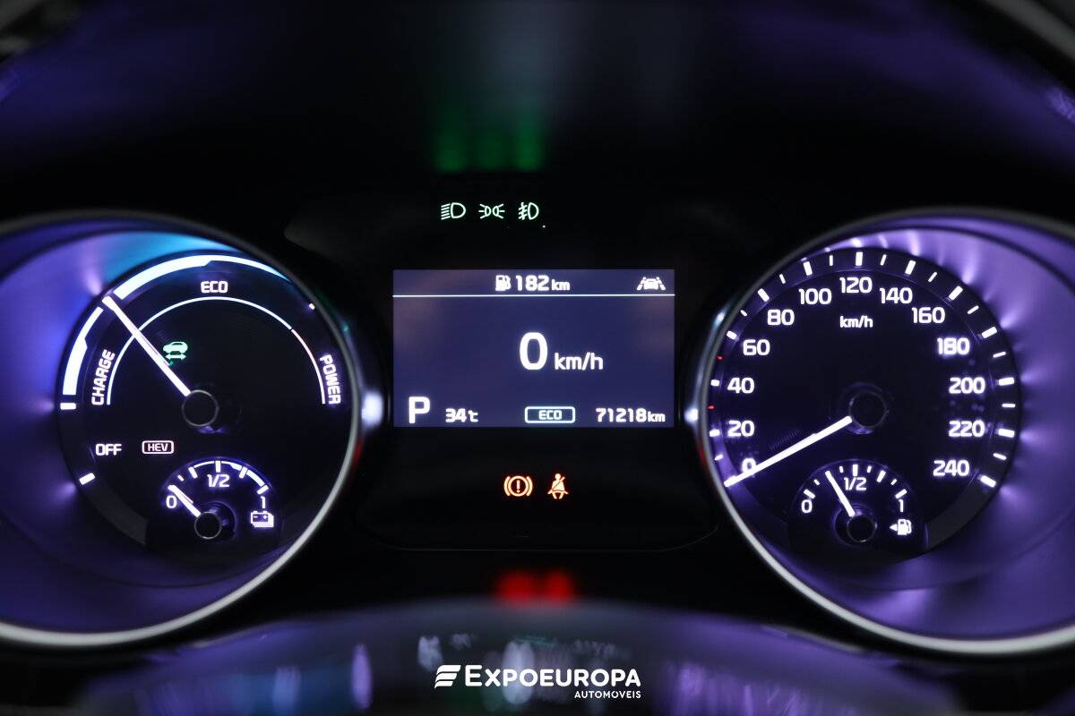 kia-xceed-2022-hibrido-a-gasolina-1580cc