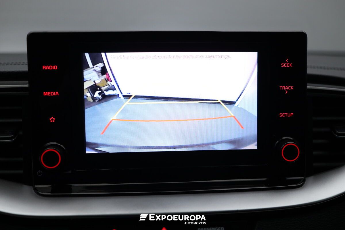 kia-xceed-2022-hibrido-a-gasolina-1580cc