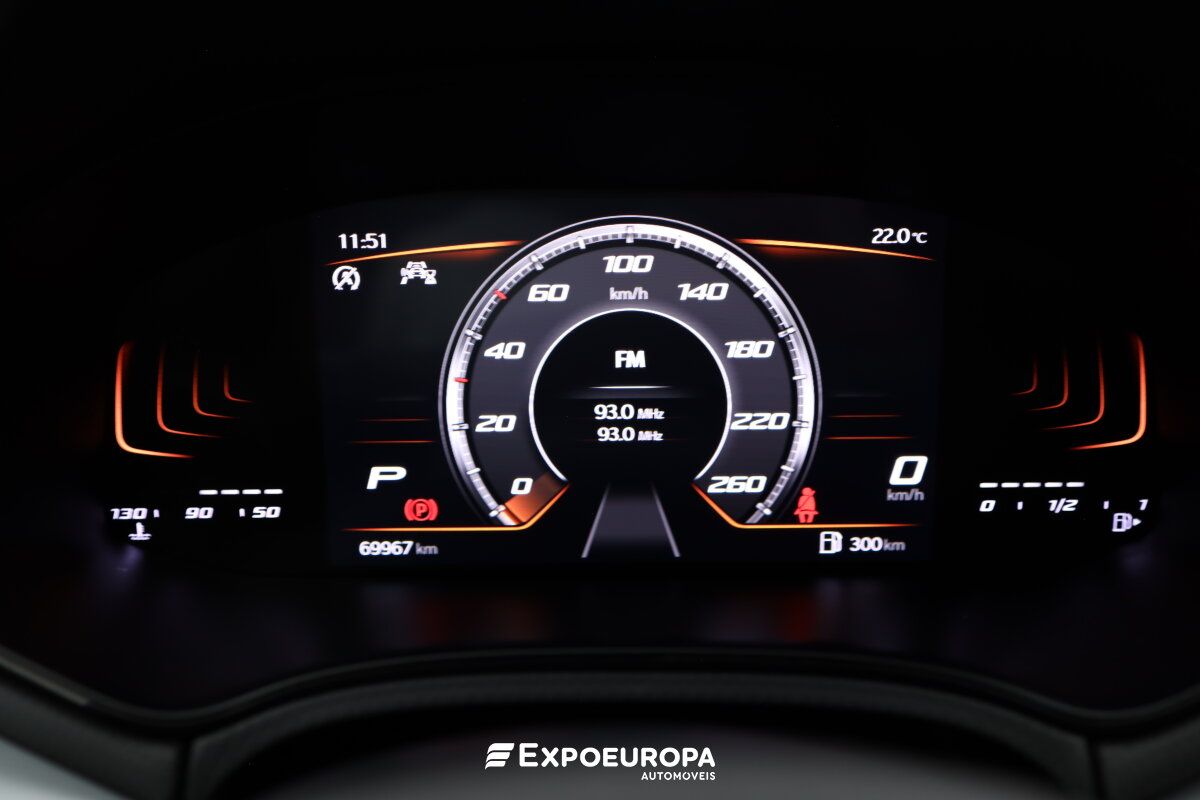 seat-arona-2023-gasolina-999cc