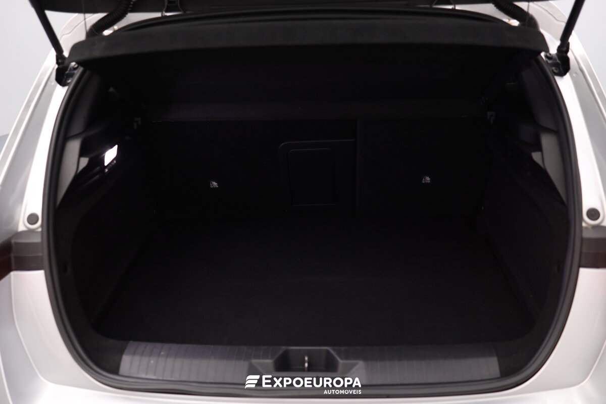 opel-astra-2024-hibrido-a-gasolina-1598cc