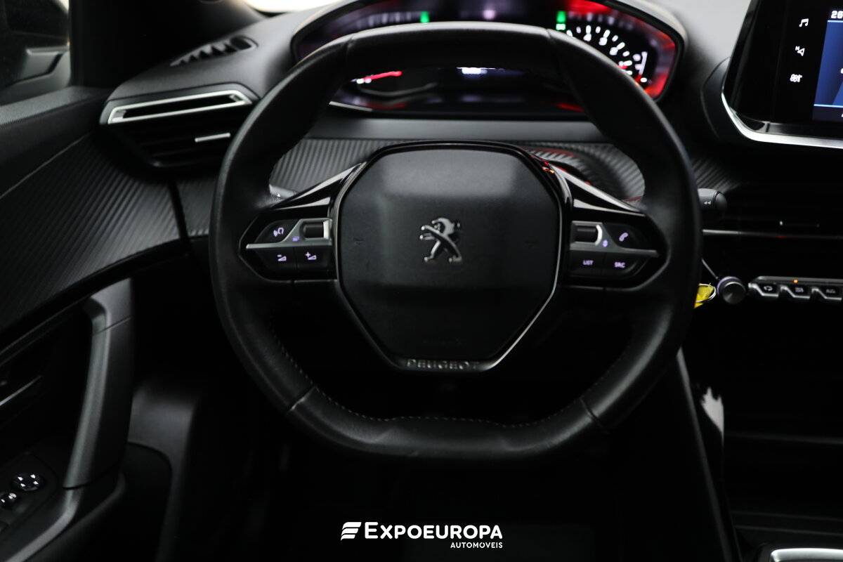 peugeot-2008-2023-gasolina-1199cc